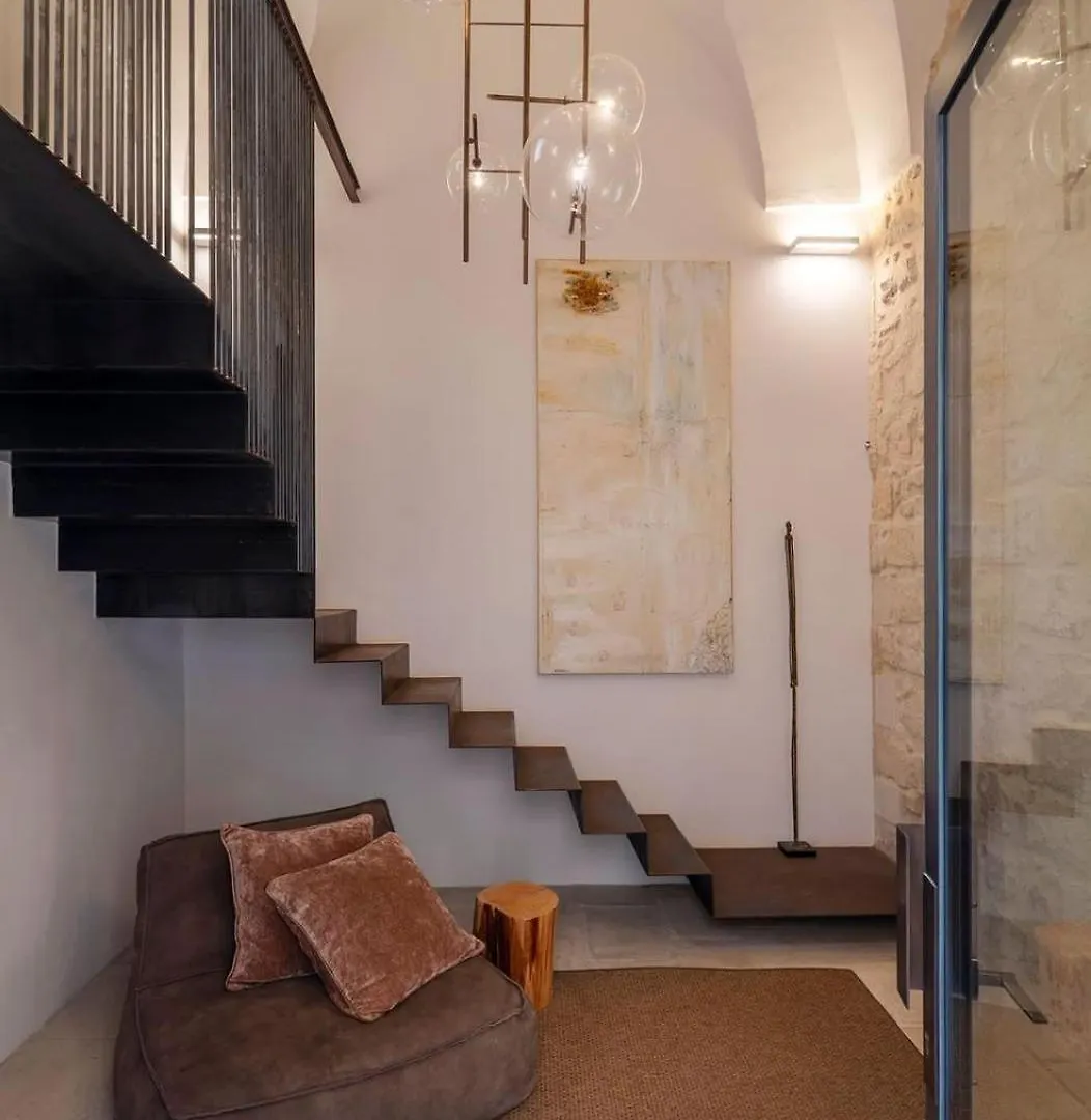 Karuna Lecce